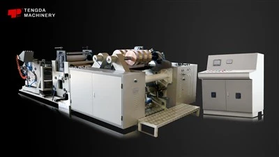 Machine de gaufrage et de refendage à double arbre pour papier aluminium