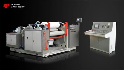 Une machine de refendage de bobines à double arbre peut-elle être utilisée po...